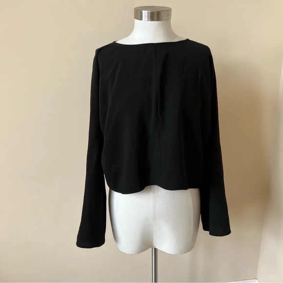 Veda crossback long sleeve structured top in solid black 5983 - Picture 1 of 6